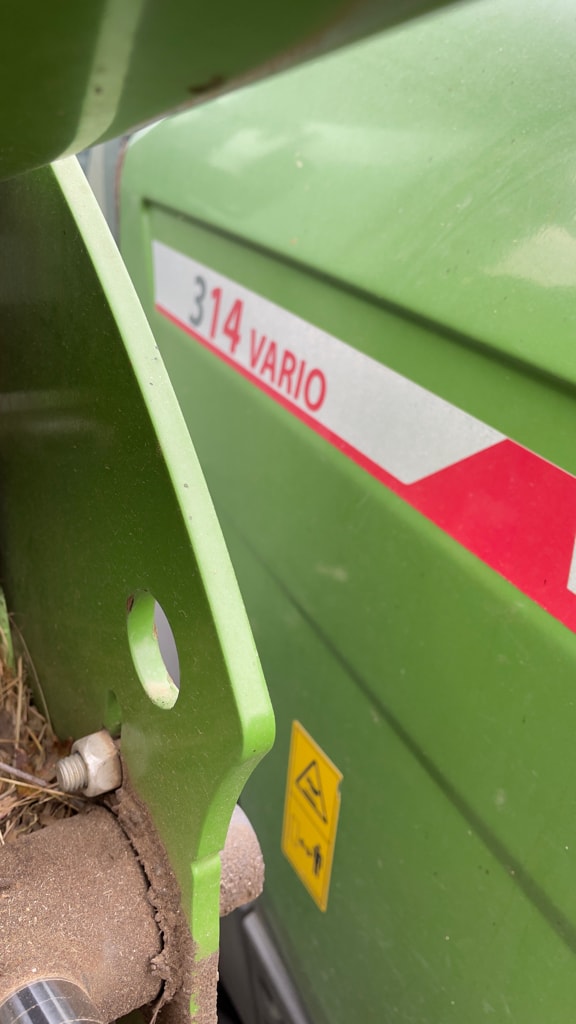 Tracteur chargeur FENDT 314  - photo slide 14