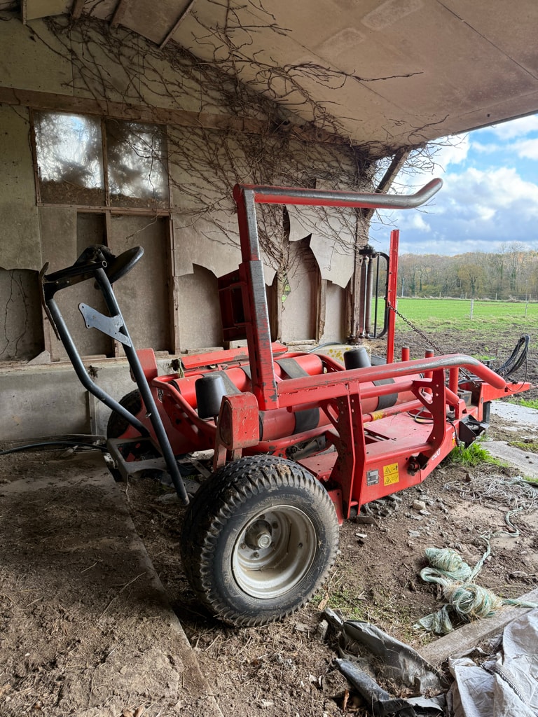 Enrubanneuse KUHN Rw 16000 - photo slide 3