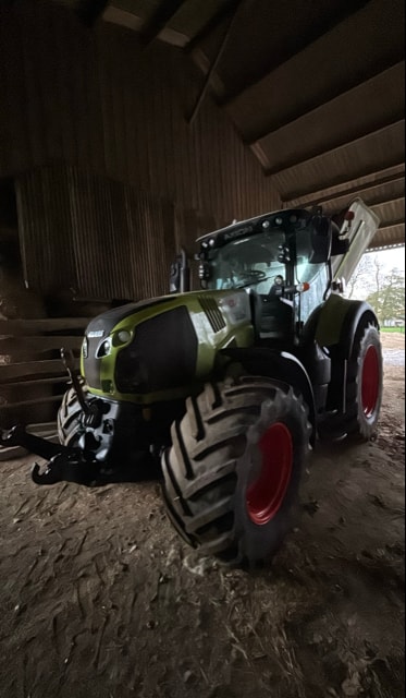 Tracteur CLAAS AXION 830 - photo slide 3