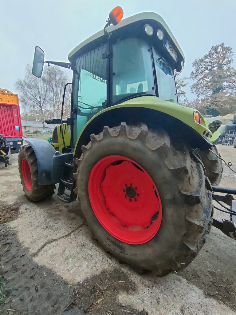 Tracteur CLAAS ARION 520 - photo slide 7