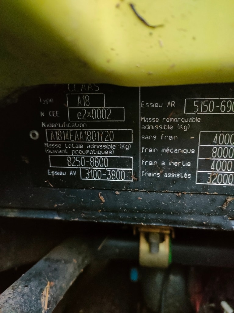 Tracteur CLAAS ARION 520 - photo slide 9
