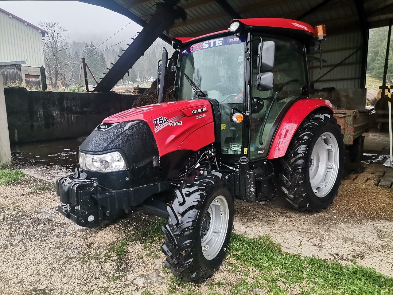 Tracteur CASE IH FARMALL 75A - photo slide 1