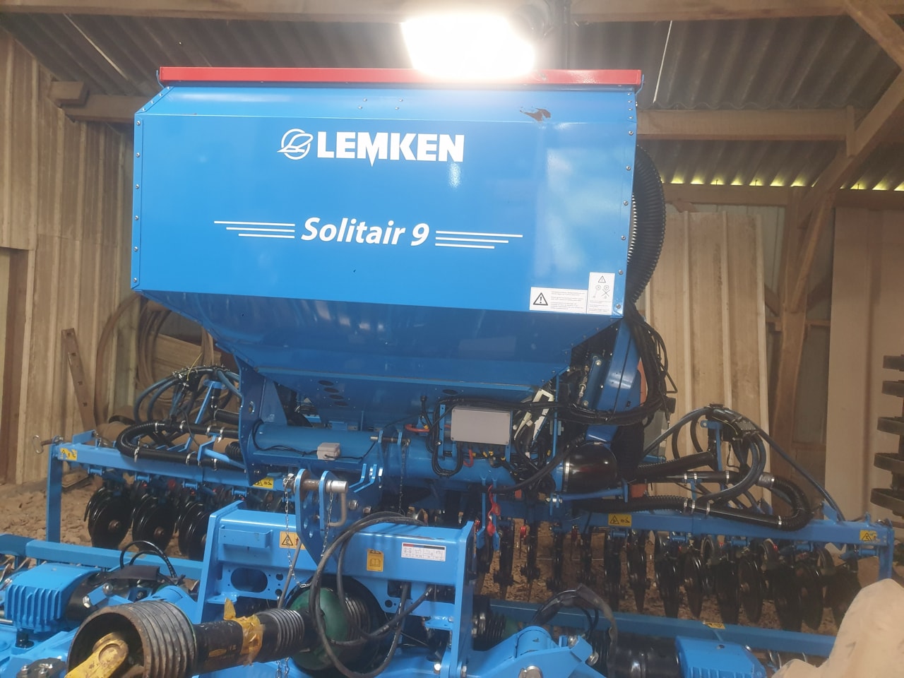 Semoir en ligne LEMKEN SOLITAIR 9 4m50 REPLIABLE - photo slide 5