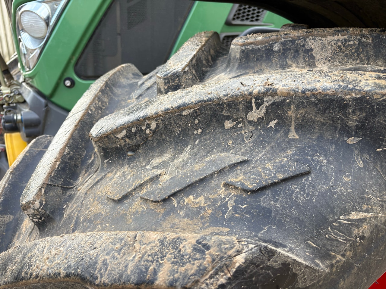 Tracteur FENDT 720 SCR - photo slide 13