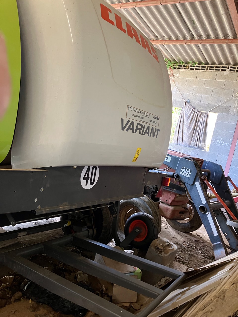 Presse balles rondes CLAAS VARIANT 360 RF - photo slide 6