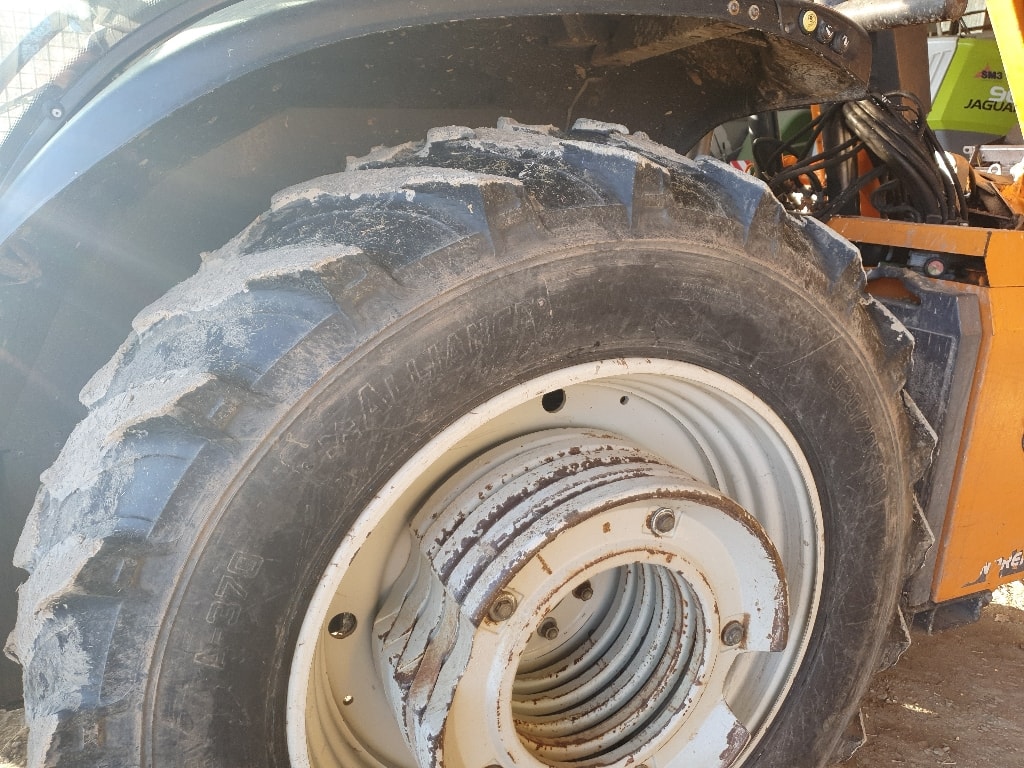 Tracteur VALTRA N123 - photo slide 11