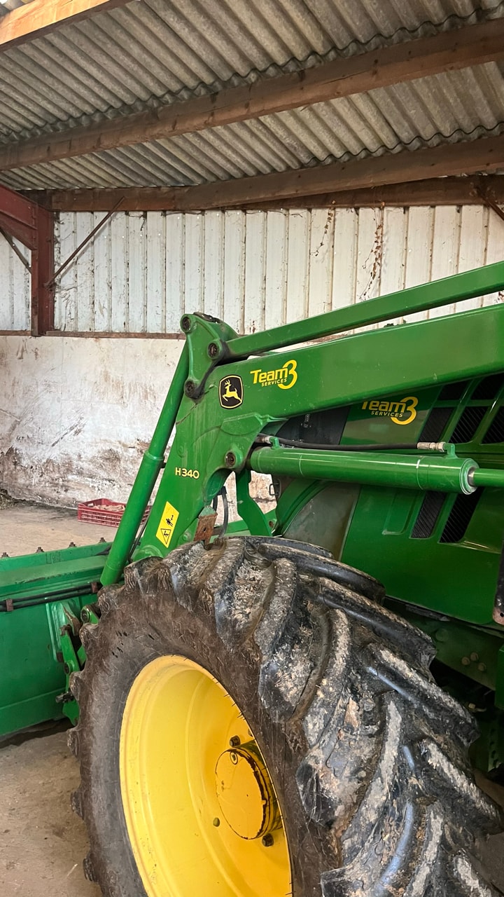 Tracteur JOHN DEERE 6110M - photo slide 8