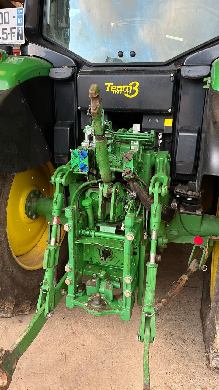 Tracteur JOHN DEERE 6110M - photo slide 9
