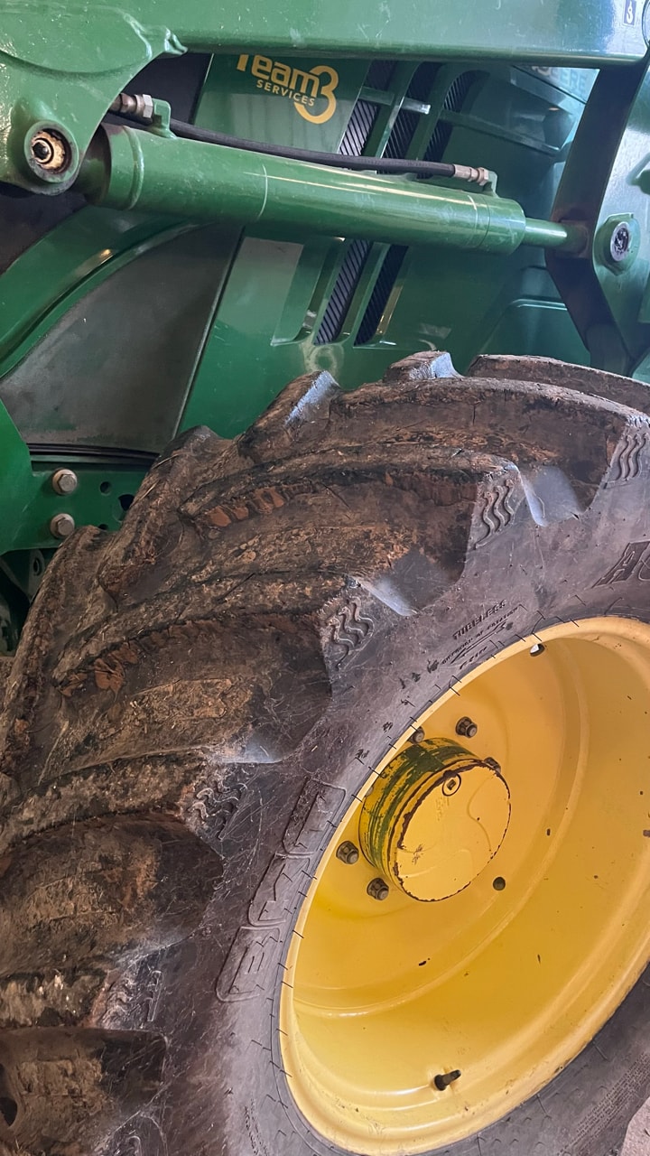 Tracteur JOHN DEERE 6110M - photo slide 14