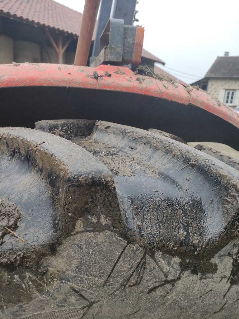Tracteur chargeur KUBOTA M8560 DTH - photo slide 15