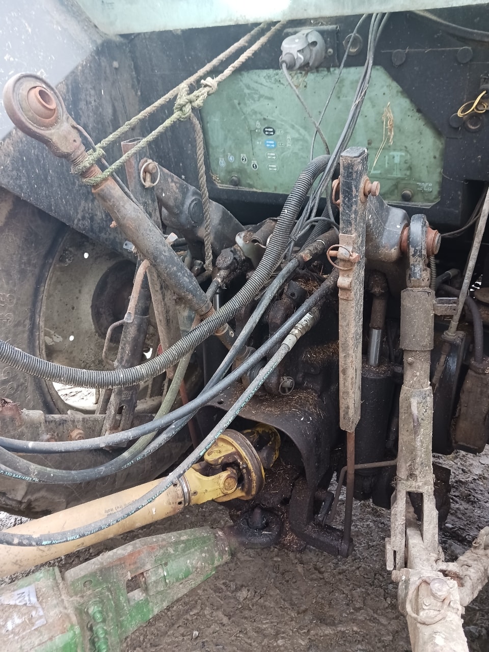 Tracteur VALMET 6300 - photo slide 6