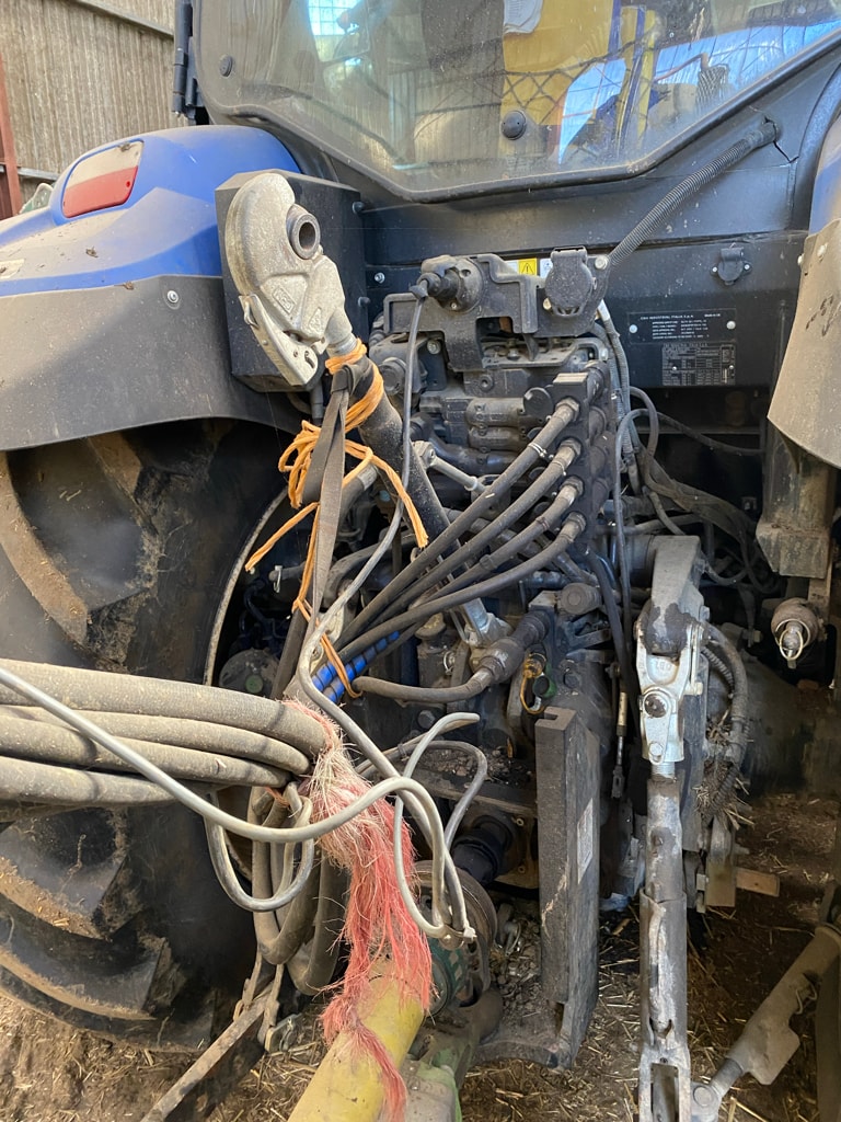 Tracteur NEW HOLLAND T6.165 DYNAMIC C. - photo slide 8