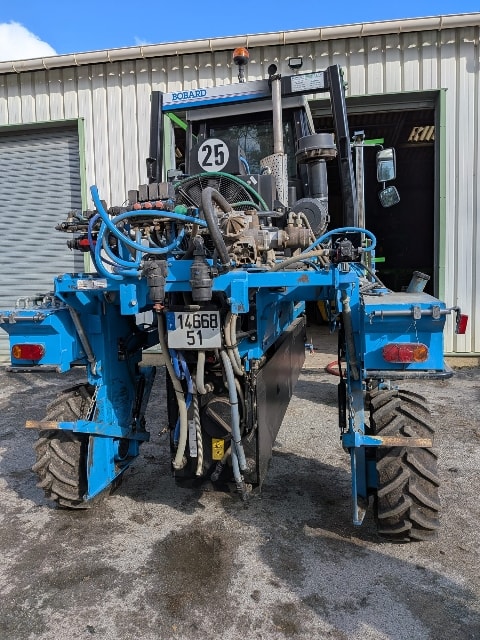 Tracteur enjambeur BOBARD 1070 - photo slide 4