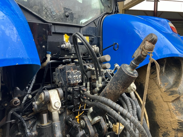 Tracteur NEW HOLLAND T7.230 CLASSIC - photo slide 10