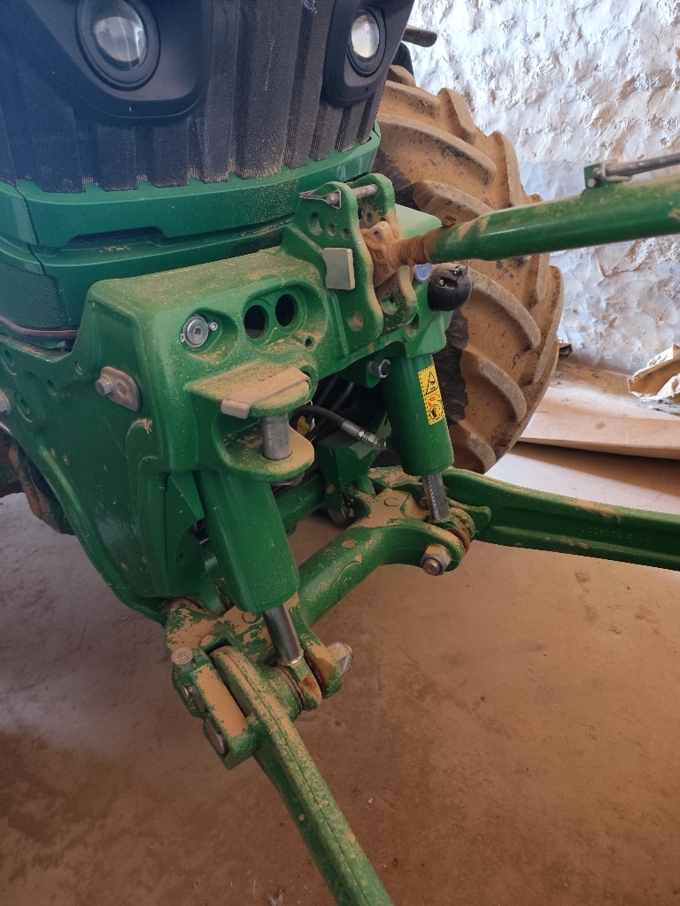 Tracteur JOHN DEERE 6155R - photo slide 10