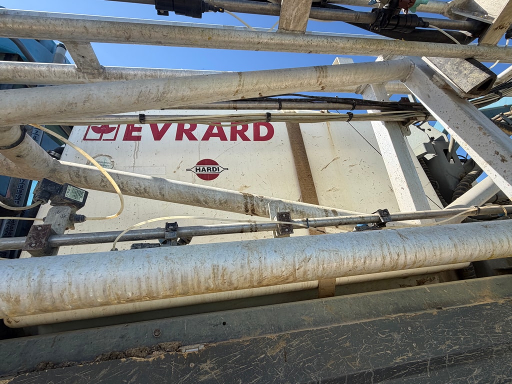 Pulverisateur automoteur EVRARD ALPHA 3400 - photo slide 16