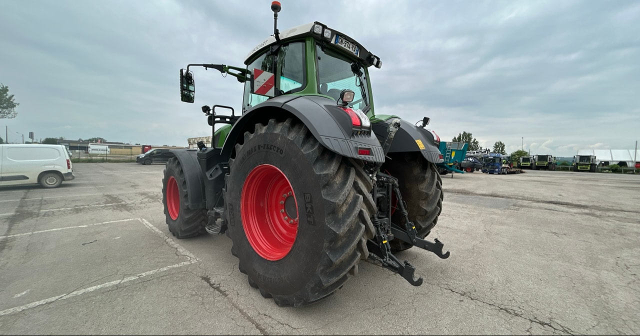 Tracteur FENDT 826 VARIO - photo slide 21