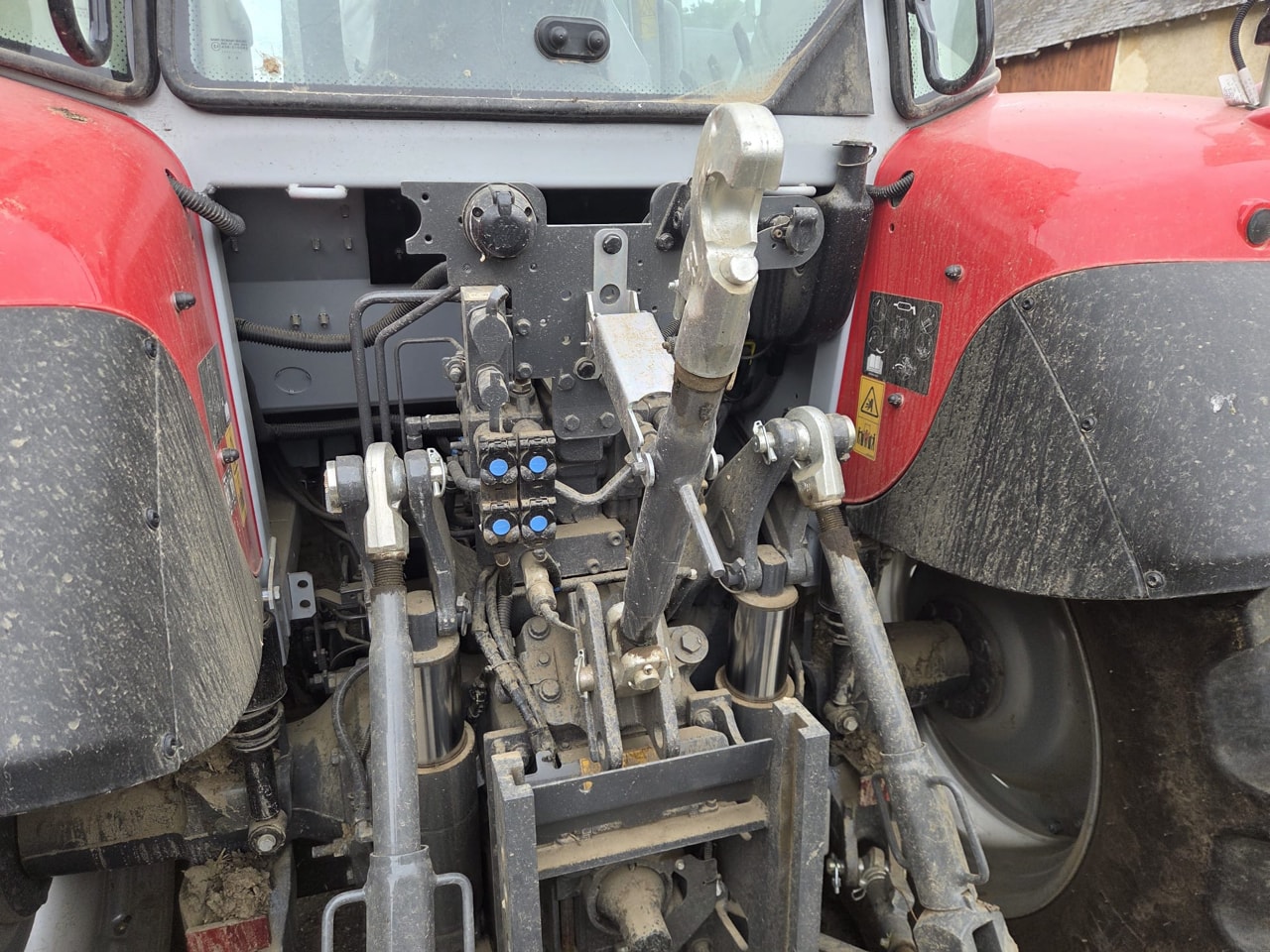 Tracteur MASSEY FERGUSON 5S.105 - photo slide 11