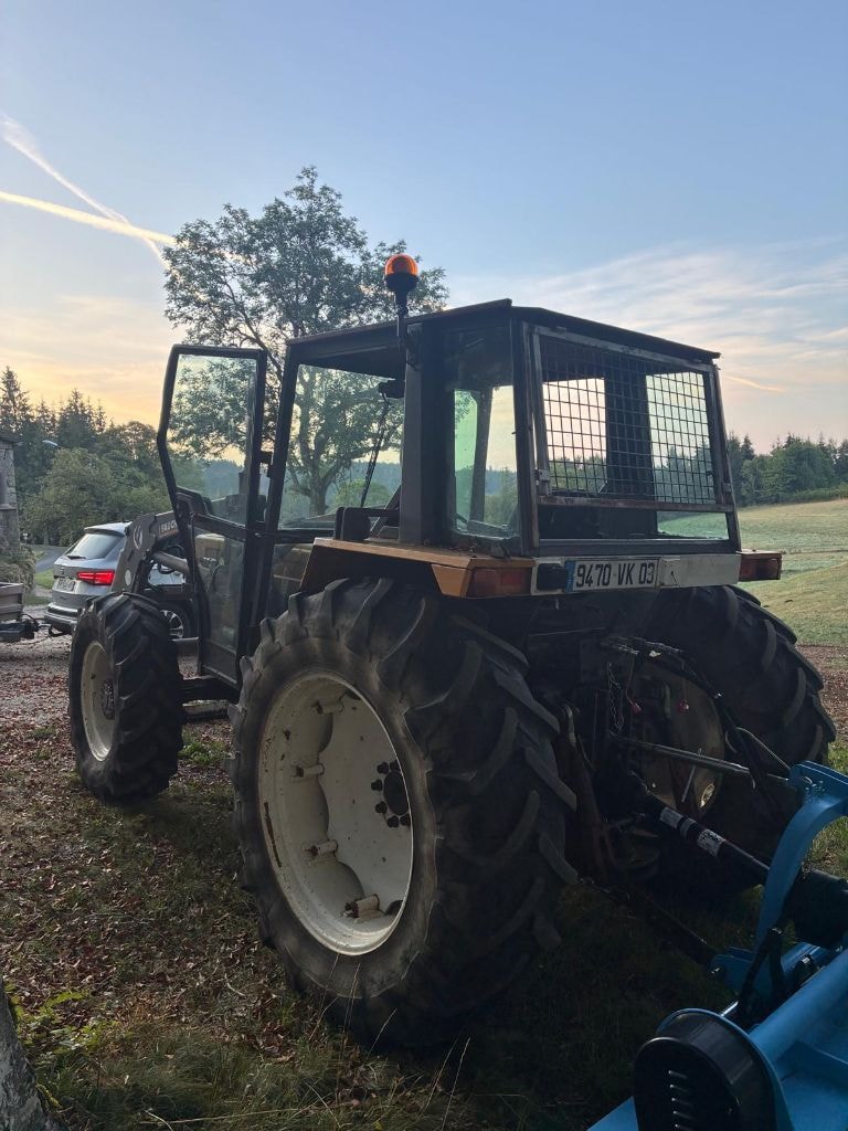 Tracteur RENAULT LS 75-14 - photo slide 2