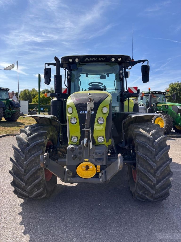 Tracteur CLAAS ARION 650 - photo slide 3