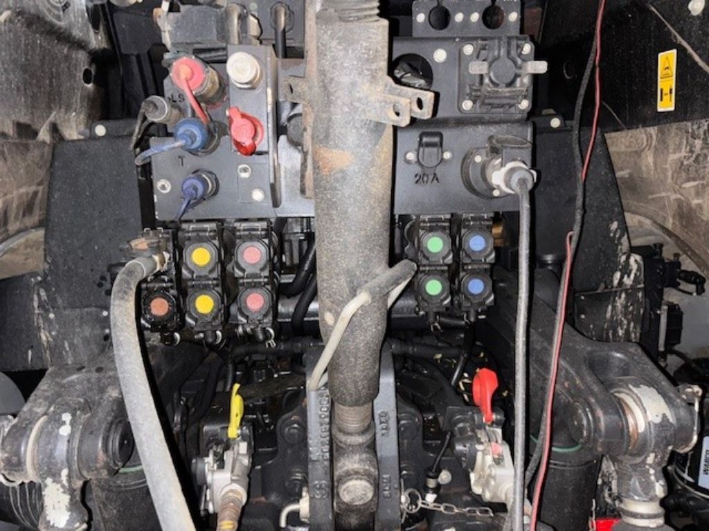 Tracteur DEUTZ FAHR 9340 TTV - photo slide 18