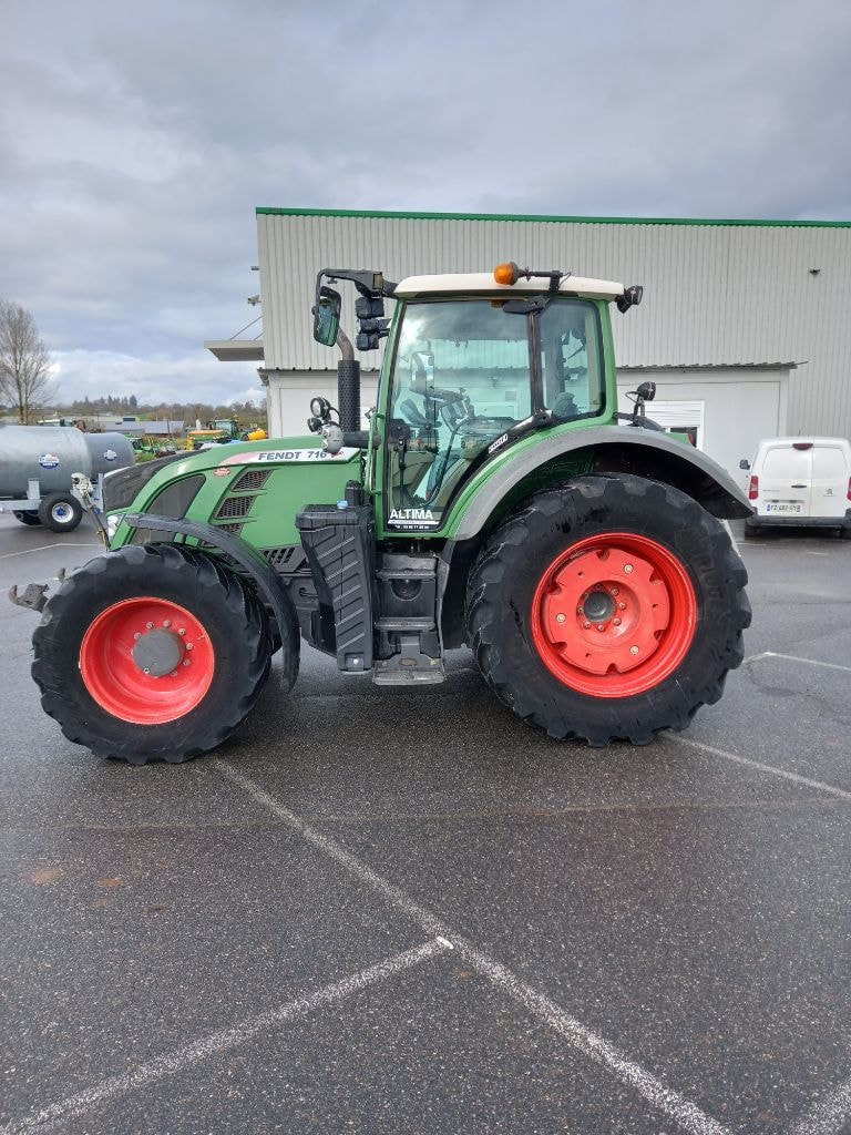 Tracteur FENDT 716 VARIO PROFI SCR  - photo slide 5