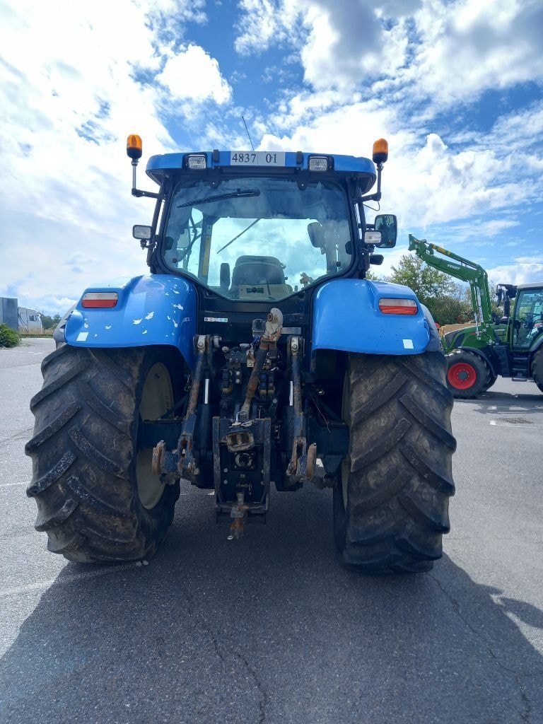 Tracteur NEW HOLLAND T7060 - photo slide 8