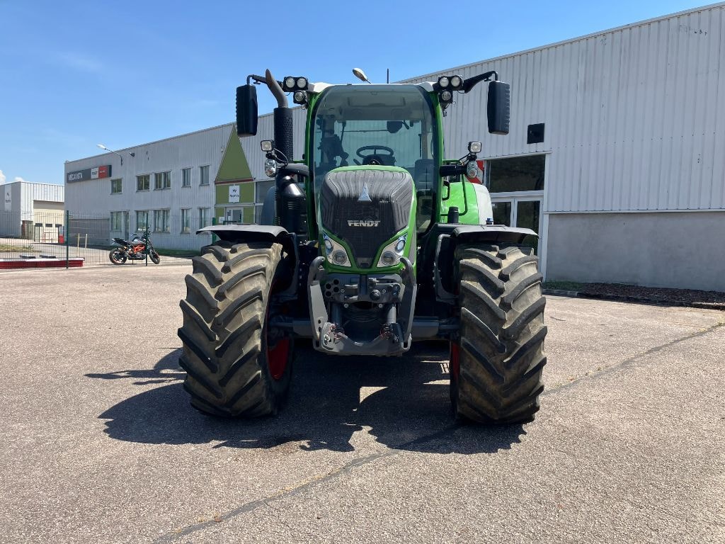 Tracteur FENDT 724 VARIO PROFI + - photo slide 2