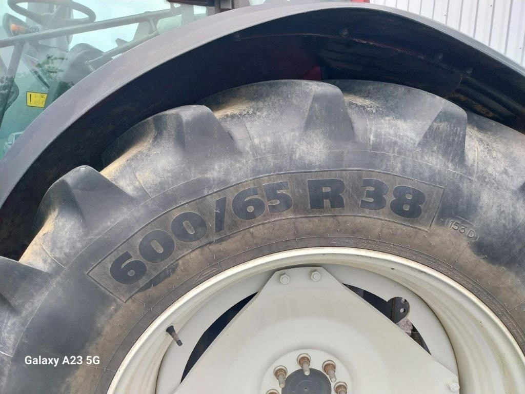 Tracteur VALTRA G135 - photo slide 10