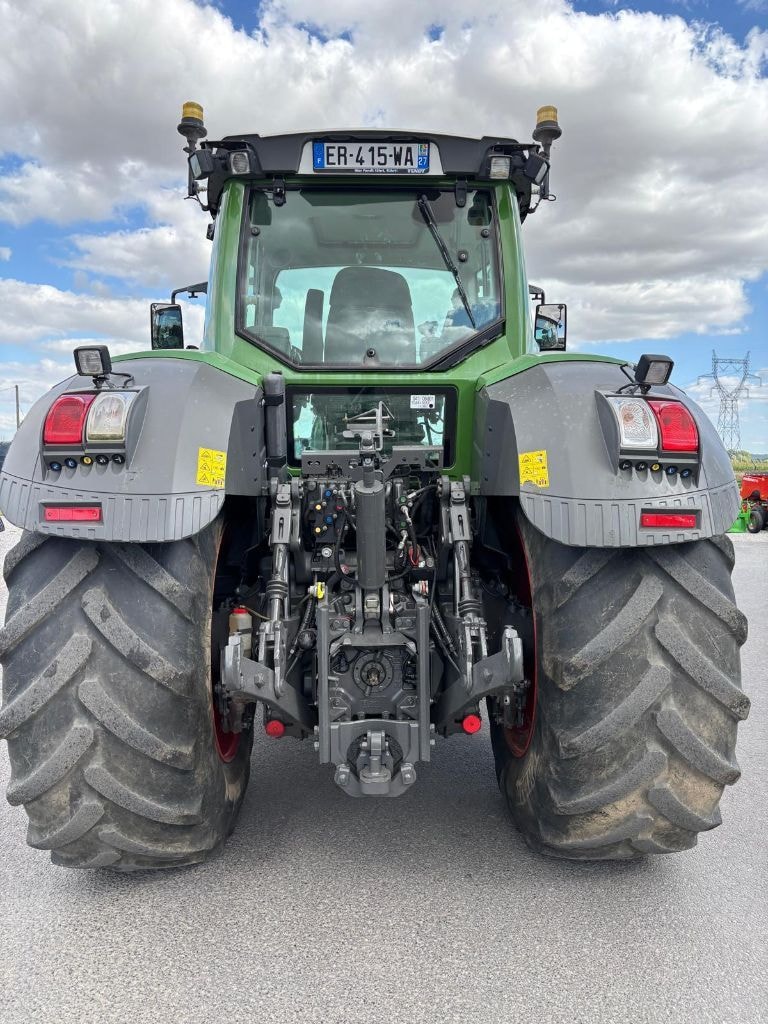 Tracteur FENDT 826 VARIO PROFI + - photo slide 5