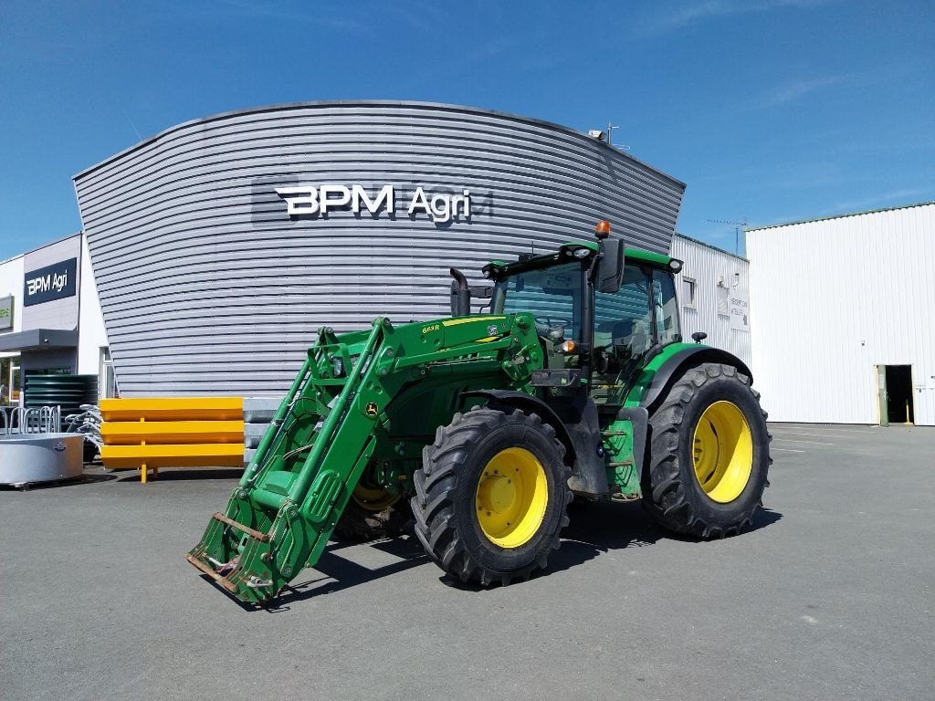 Tracteur chargeur JOHN DEERE 6135R - photo slide 3