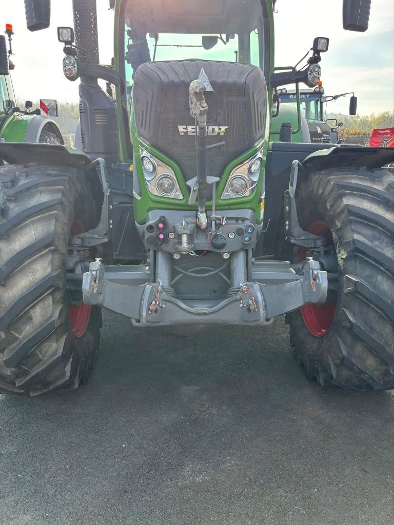 Tracteur FENDT 714 VARIO PROFI - photo slide 3
