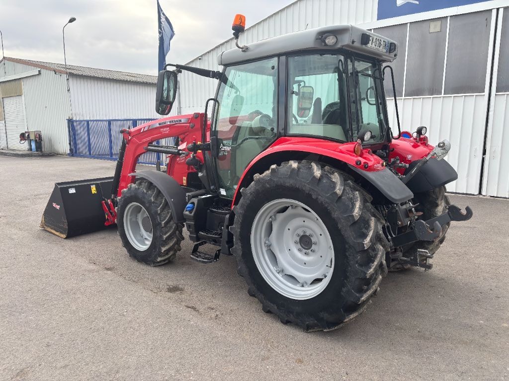 Tracteur MASSEY FERGUSON 5713S DYNA-4 ESSENTIAL - photo slide 3