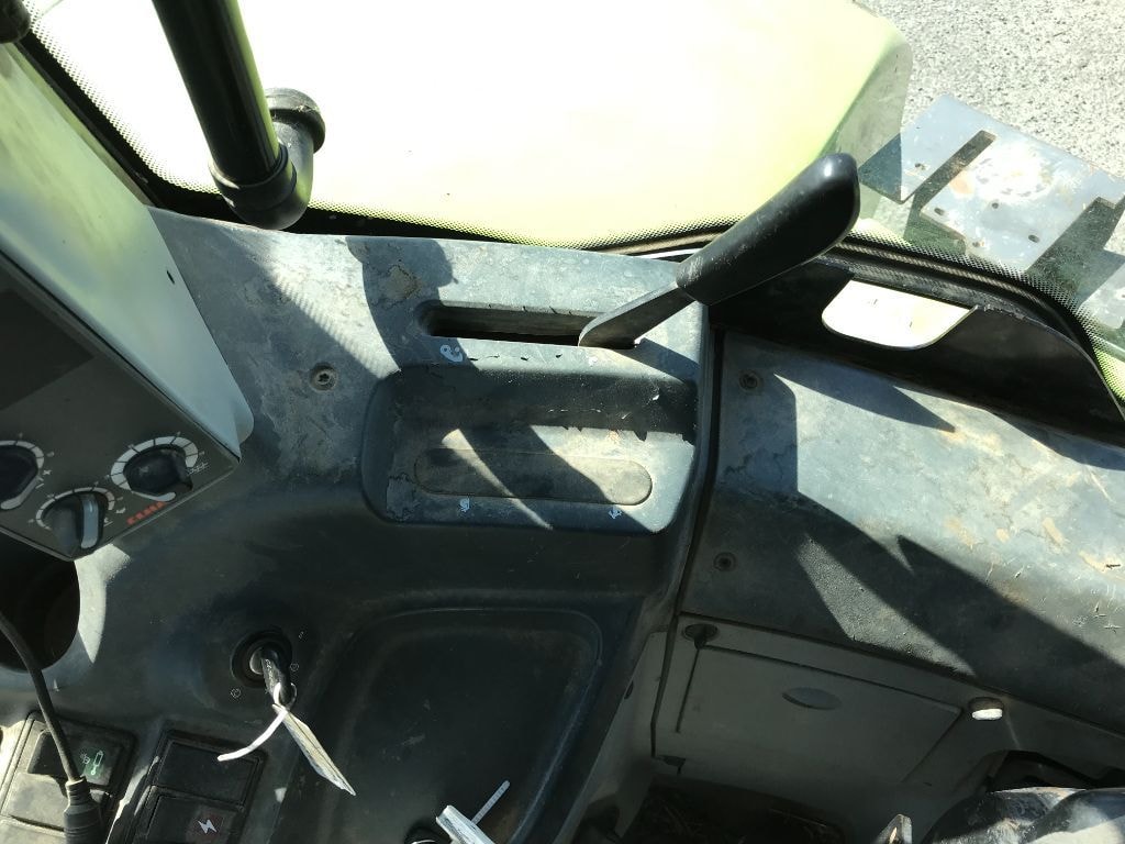 Tracteur CLAAS ARION 620 CIS - photo slide 14