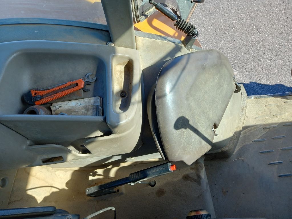 Tracteur RENAULT ARES 610 RZ - photo slide 21