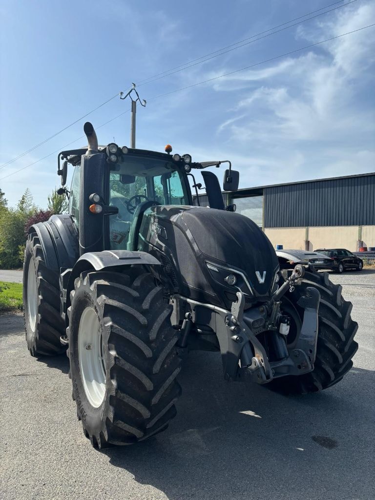 Tracteur VALTRA T 174e V - photo slide 4