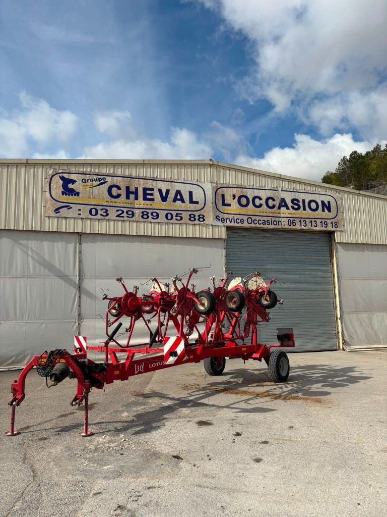 Faneuse LELY Lotus 900 s plus  - photo slide 1