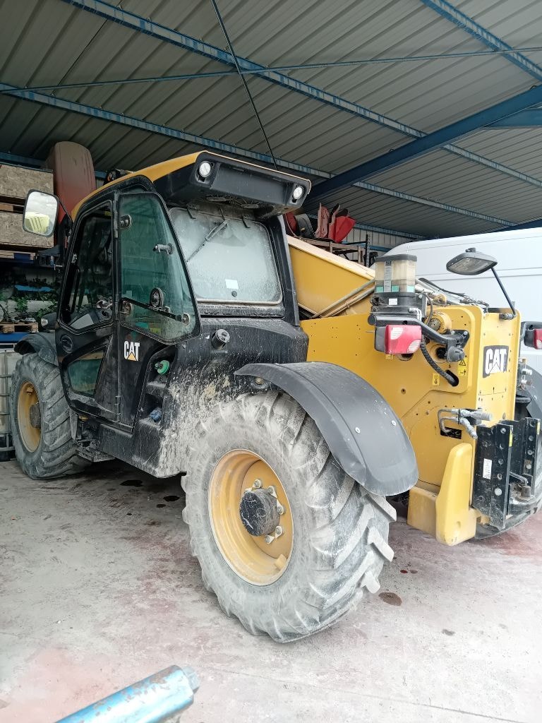 Telescopique CATERPILLAR TH 408 D - photo slide 1