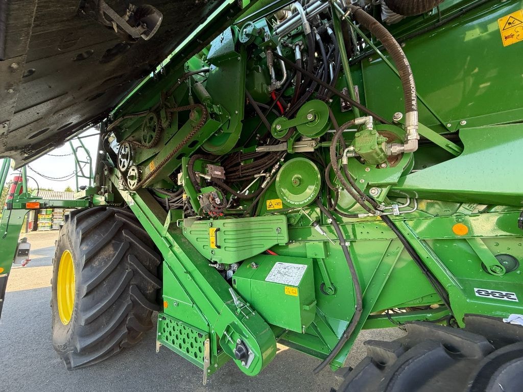 Moissonneuse JOHN DEERE T660 HM - photo slide 13