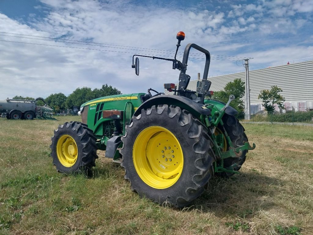 Tracteur JOHN DEERE 5085M - photo slide 3