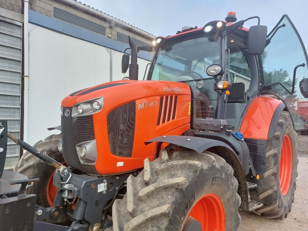 Tracteur KUBOTA M7 153 - photo slide 1
