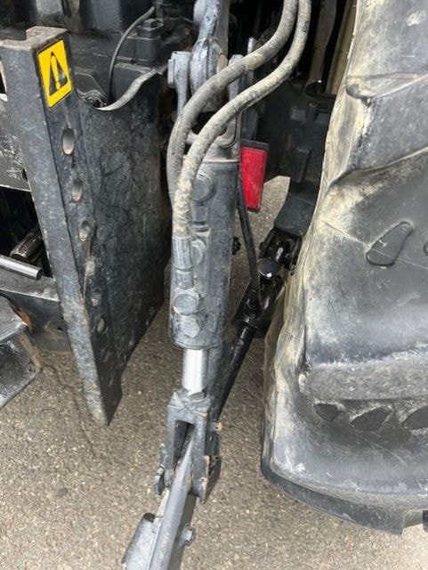 Tracteur NEW HOLLAND T 4050 F - photo slide 6