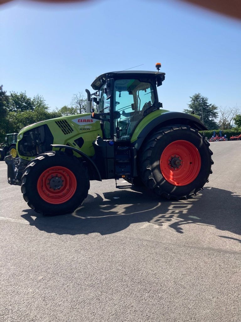 Tracteur CLAAS AXION 810 - photo slide 20