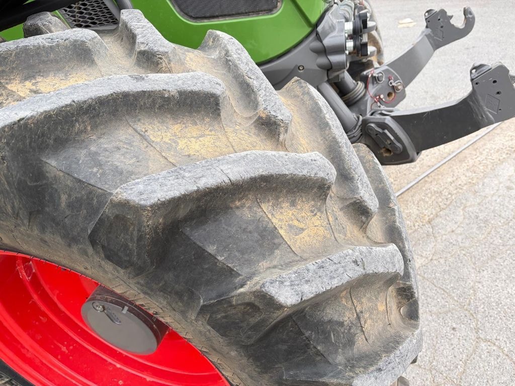 Tracteur FENDT 514 VARIO POWER - photo slide 10