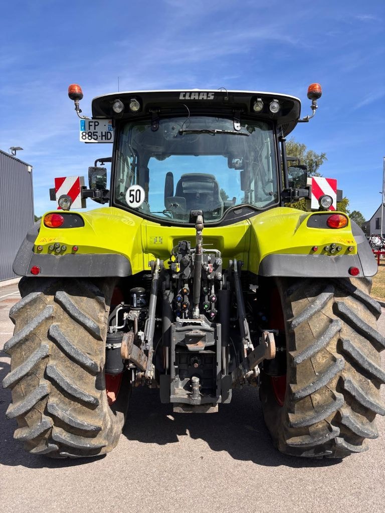 Tracteur CLAAS ARION 650 - photo slide 9