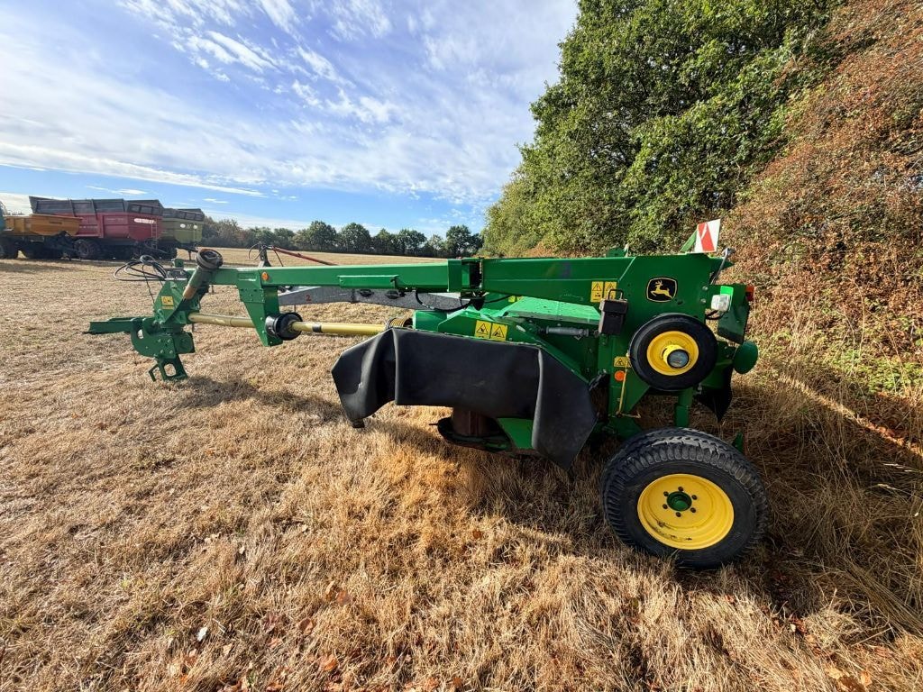 Faucheuse conditionneuse JOHN DEERE 1365 - photo slide 8