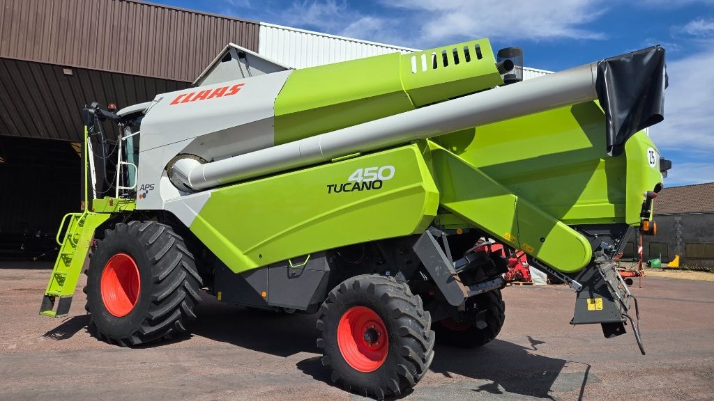 Moissonneuse CLAAS TUCANO 450 - photo slide 41