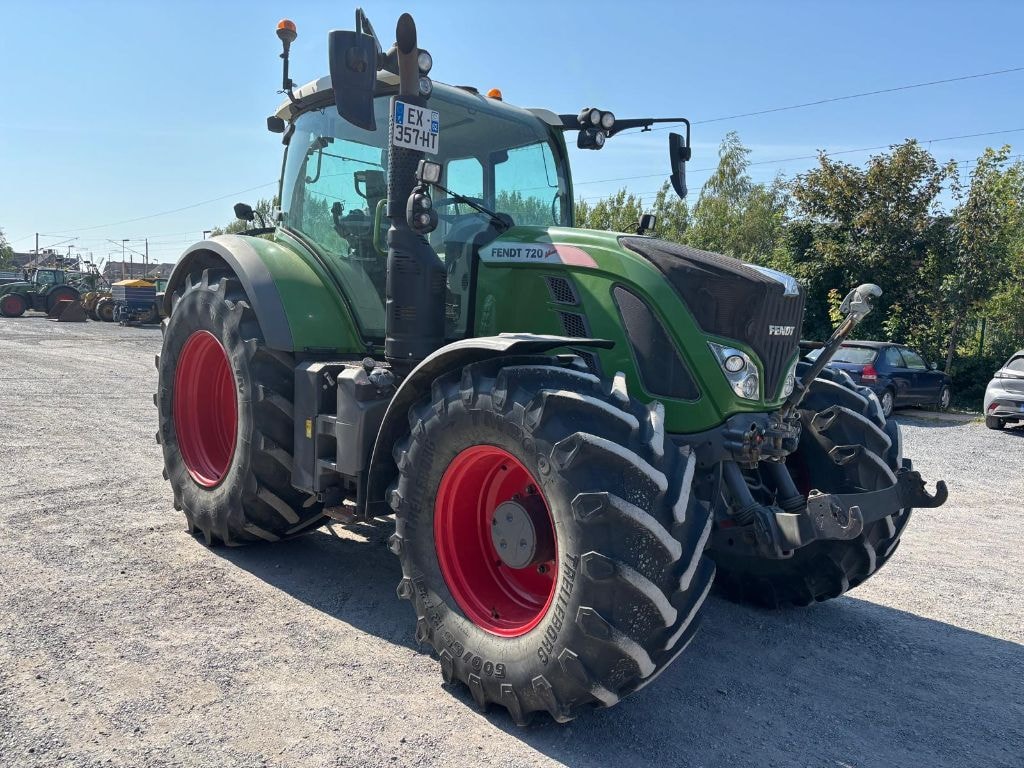 Tracteur FENDT 720 VARIO POWER + - photo slide 2