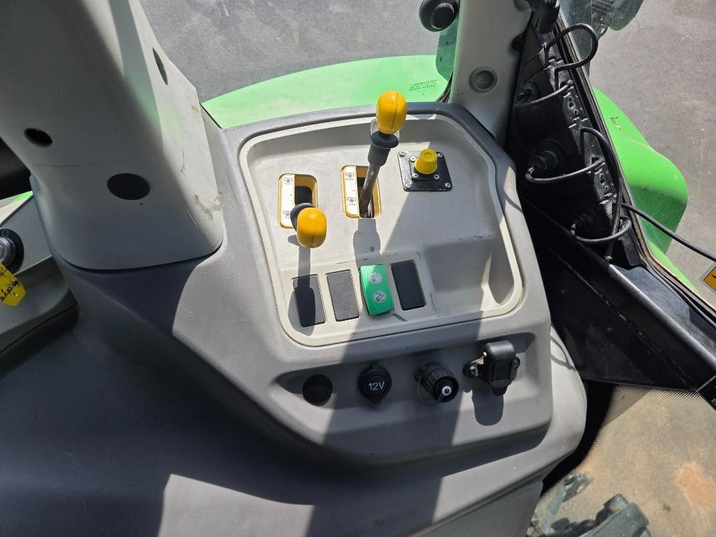 Tracteur chargeur DEUTZ FAHR 6165 AGROTRON TTV - photo slide 34