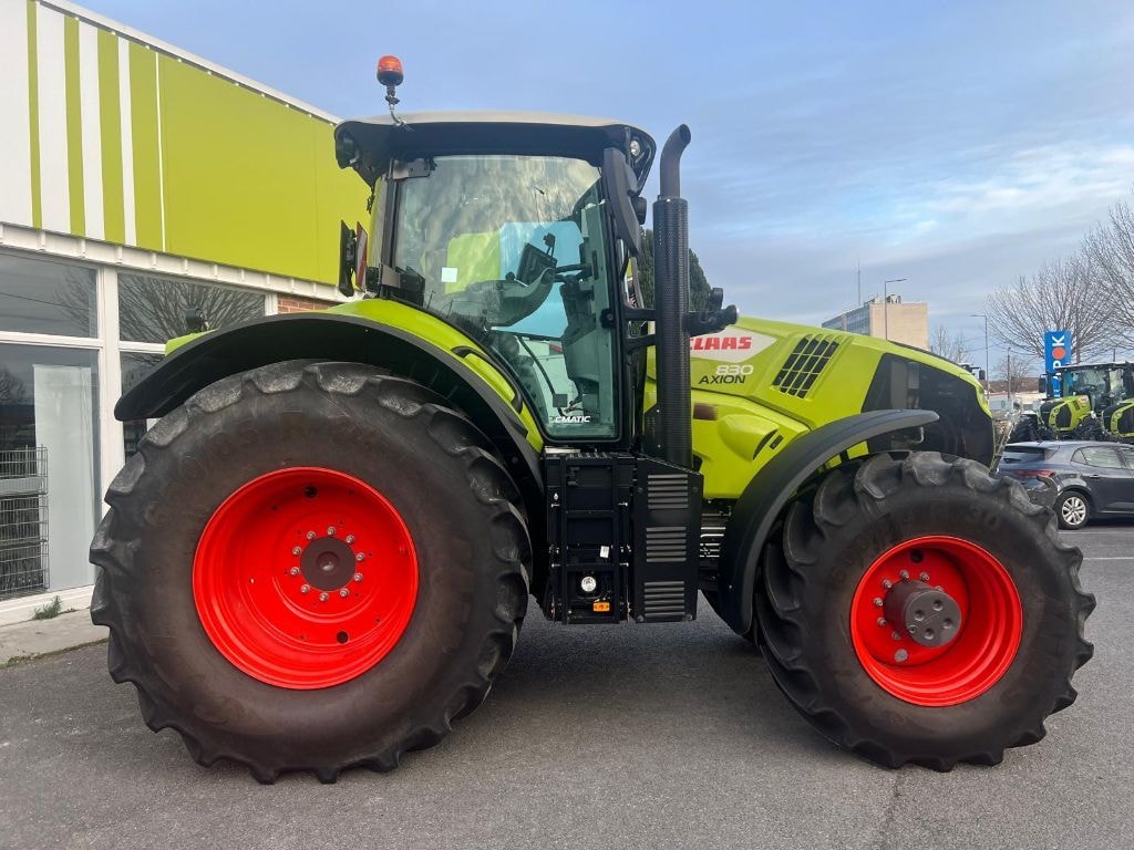 Tracteur CLAAS AXION 830 CMATIC - photo slide 8